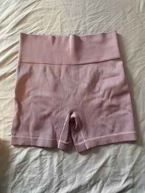 Colsie Two-Tone Ribbed Pink and Purple High-Waist Shorts